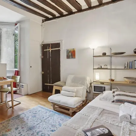 Bnbnova - La Seine & Rivoli Apartment