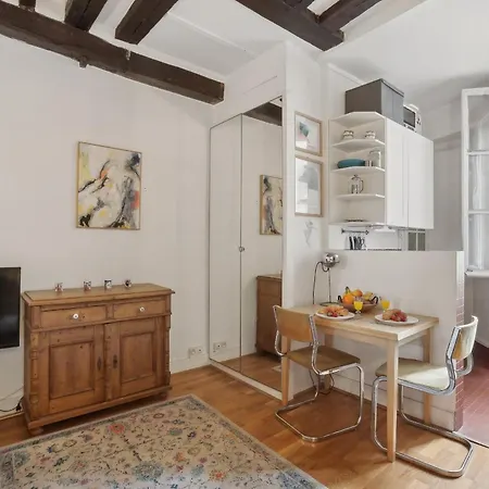 Bnbnova - La Seine & Rivoli Apartment *